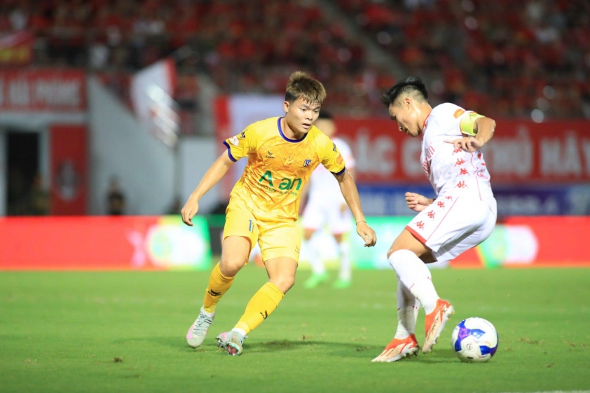 HLV Chu Đình Nghiêm tiết lộ bí quyết giúp Hải Phòng chơi thăng hoa 693425