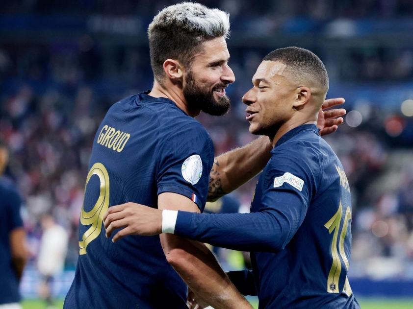 Không có được 'người trong mộng' tại PSG, Mbappe 'đổ vạ' lên Neymar? 195005