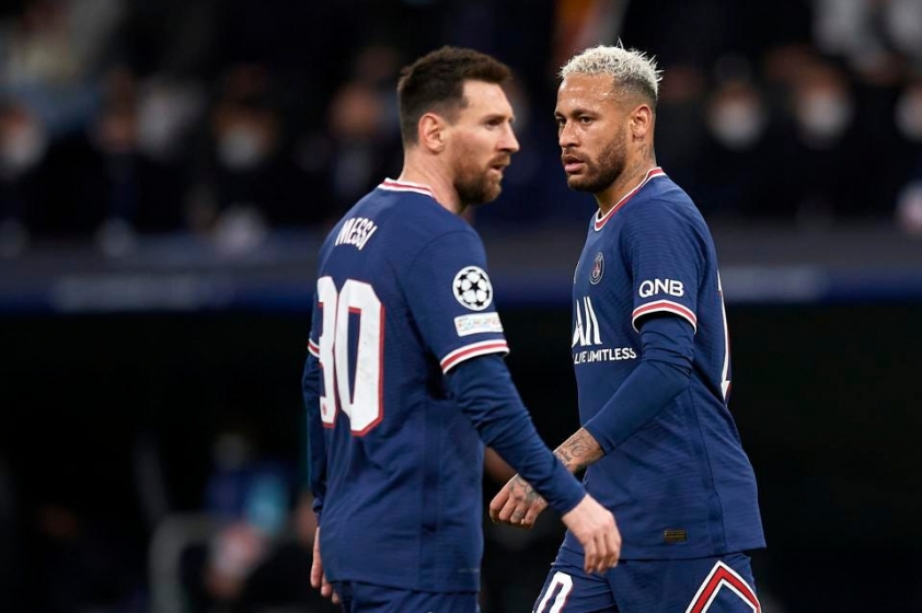 PSG bất lực nhìn Mbappe đuổi cả Neymar và Messi 'ra đường' 194843