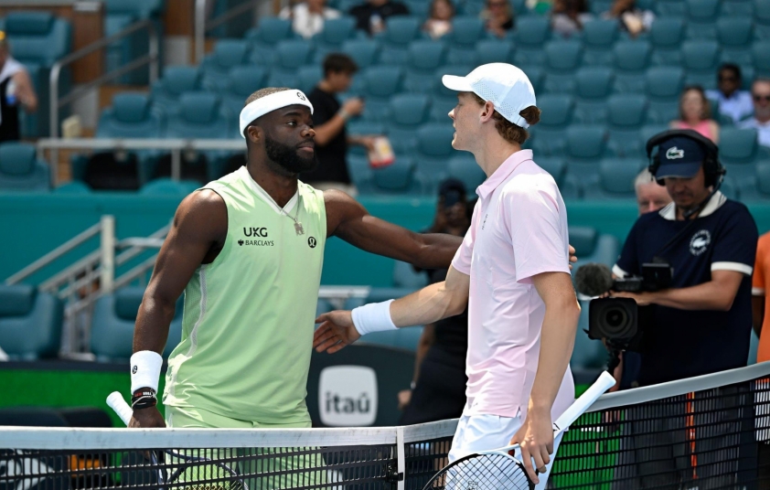 Sinner 'diệt gọn' Tiafoe, thẳng tiến bán kết Miami Open 812769
