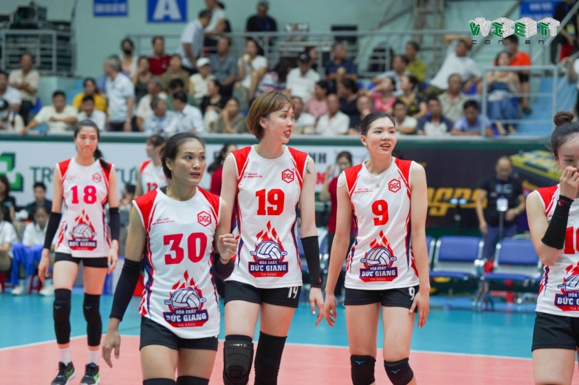 Phụ công Bích Thủy nguy cơ bỏ lỡ vòng 1 giải bóng chuyền nữ VĐQG 2026 815190