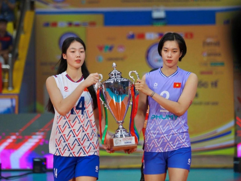 Hai VĐV bóng chuyền nữ Việt Nam lọt vào mắt xanh HLV Trung Quốc-836054